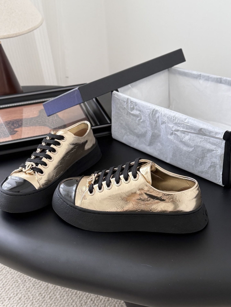 Ch**el sport shoes
